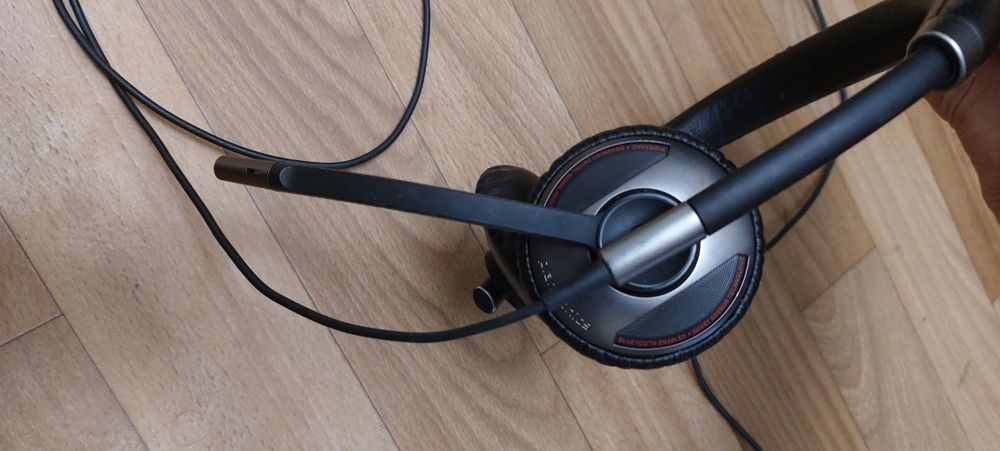 Гарнітура Plantronics blackwire c720, стан нової