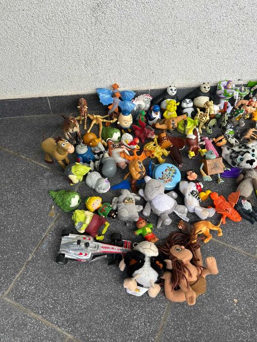 Kolekcja 102 używanych zabawek
