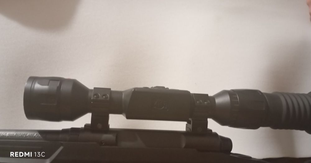 Продам тепловізор, в доброму стані, недоліків немає.