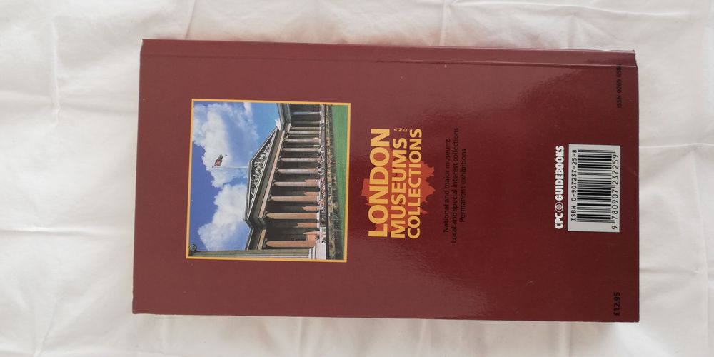 Livro Antigo - Guia - London Museums and Collections