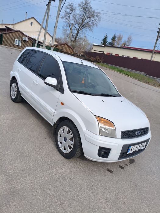 Автомобіль Ford fusion