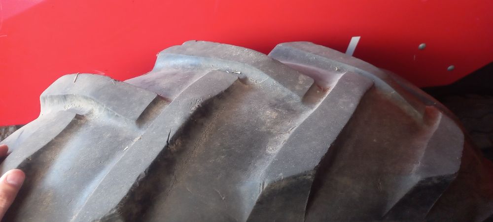 Sprzedam opona 12.4R32