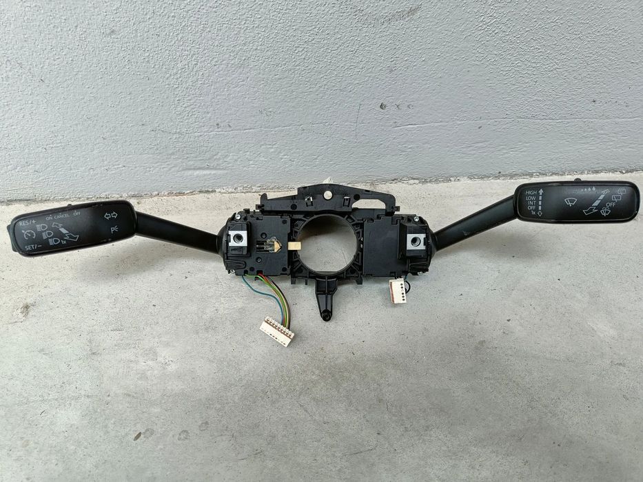 Przełącznik Zespolony Skoda Octavia 3 Seat Leon VW Golf VII Manetka Pająk 5Q0953507AC