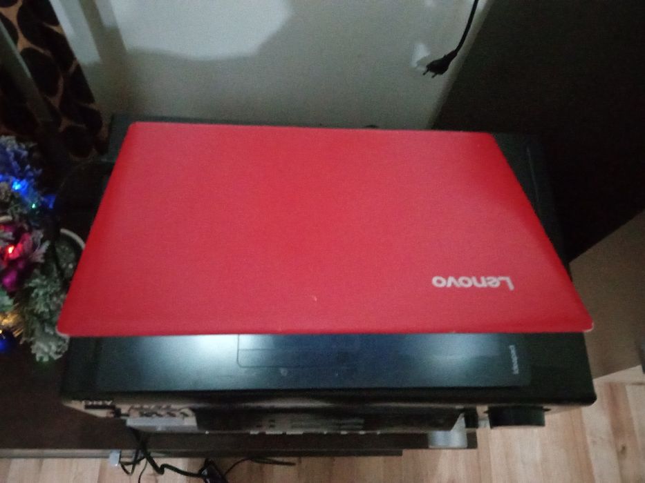 Laptop Lenovo 100s 14ibr uszkodzona matryca na części