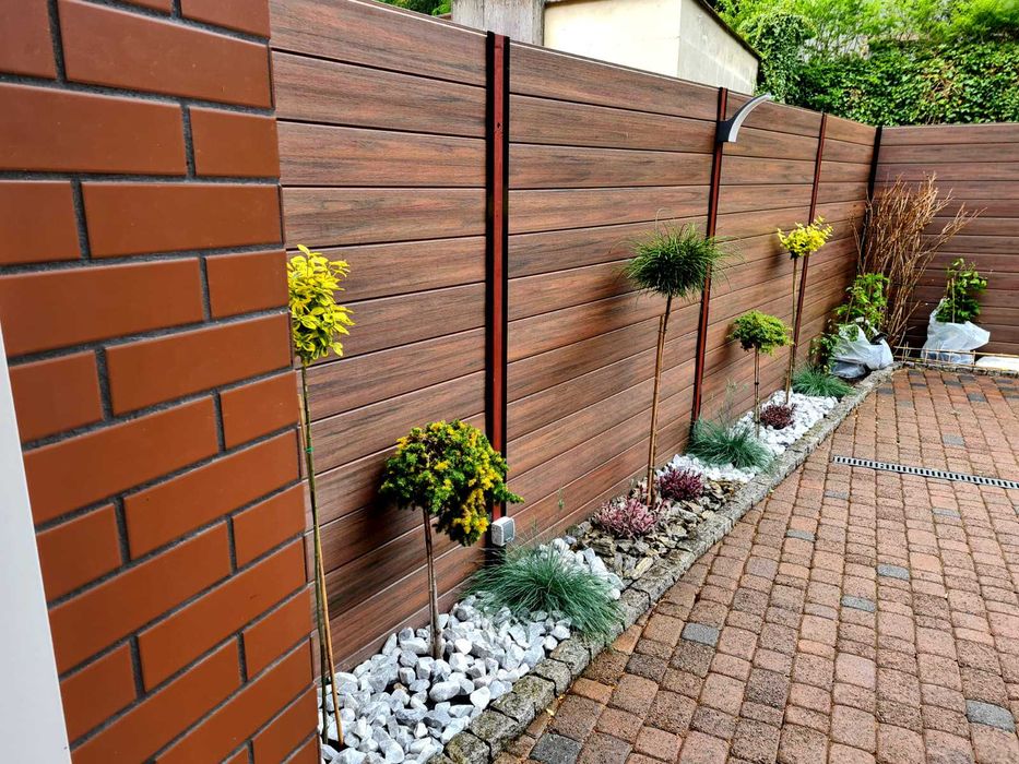 Deski ogrodzeniowe kompozytowe z deseniem drewna, 1 mb (dl. 1,8 m)