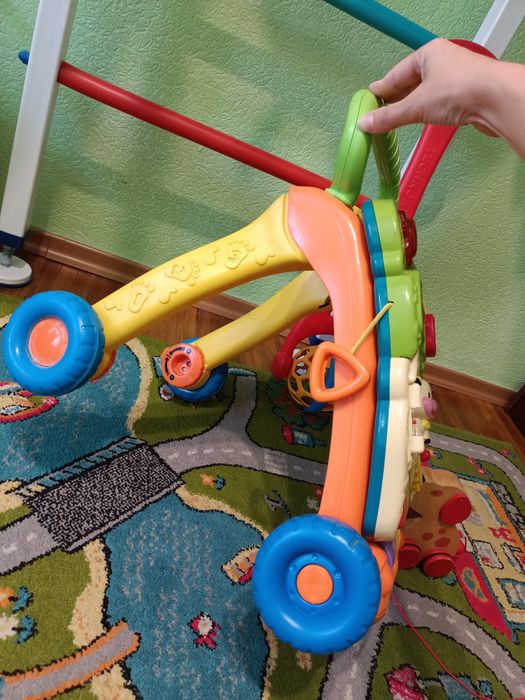 Лот іграшок , каталка goki  ,ходунки музичні  з ігровою панеллю Vtech
