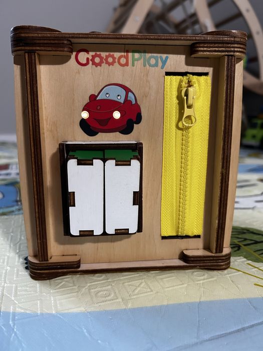 Бізікуб Good Play з LED підсвічуванням