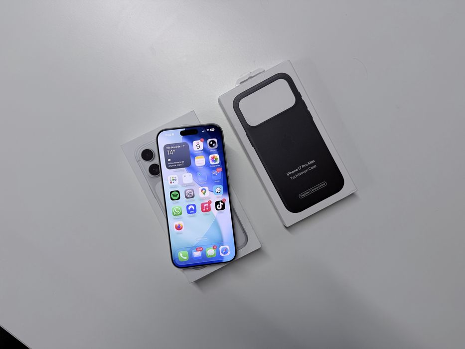 Iphone 17 pro max 256gb silver