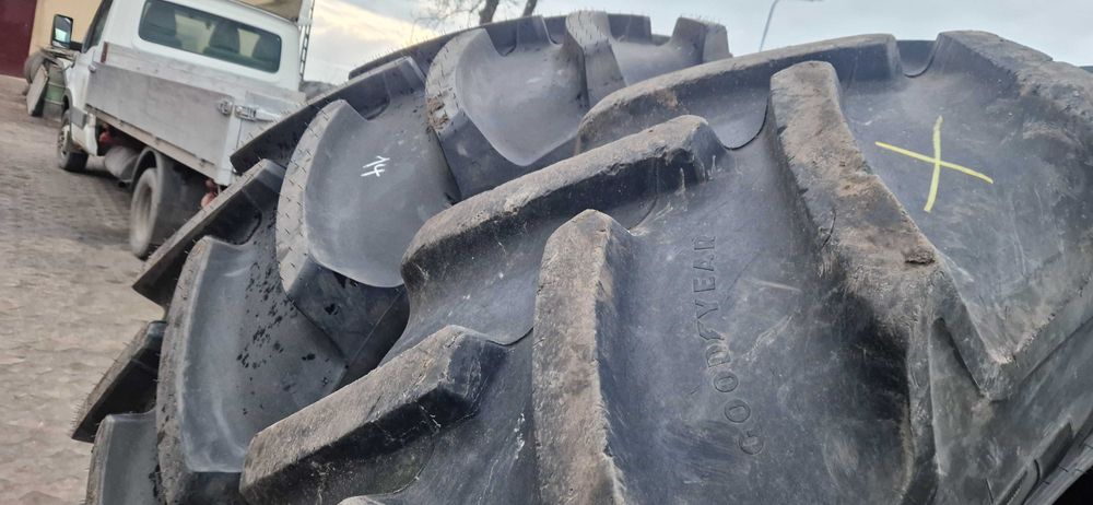 520/85r38 20.8r38 20.8-38 Continental Goodyear 99% bieżnik