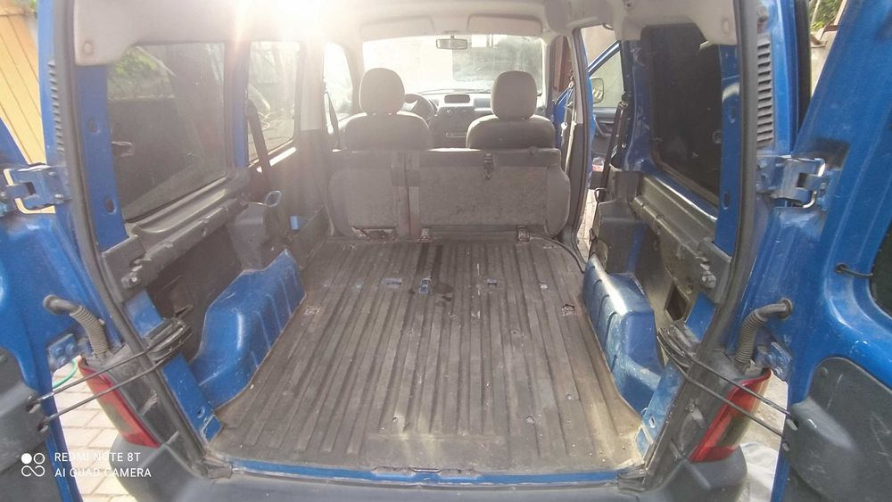 Citroen Berlingo 1,4  benzyna  2004