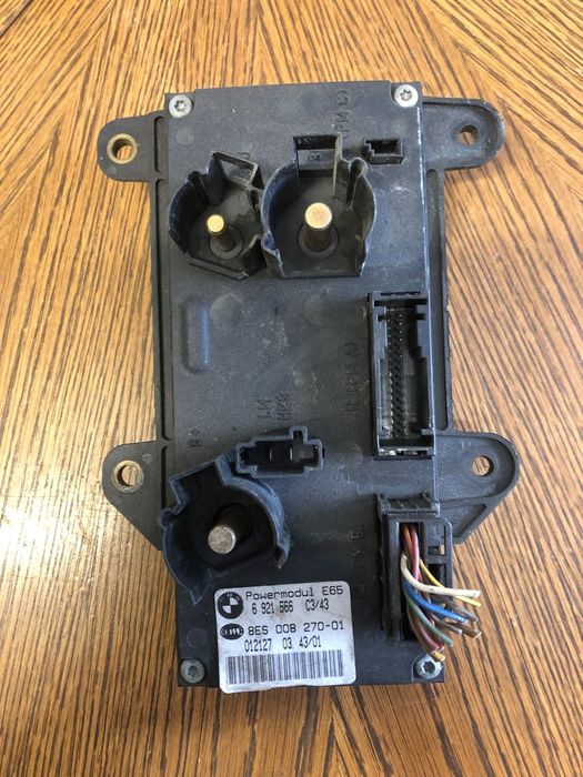 Wzmacniacz Radia BME E65 8ES008270-01