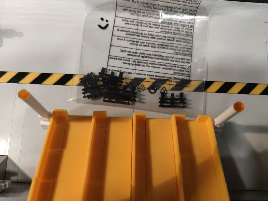 Klocki cobi Sortownia InPost 1326