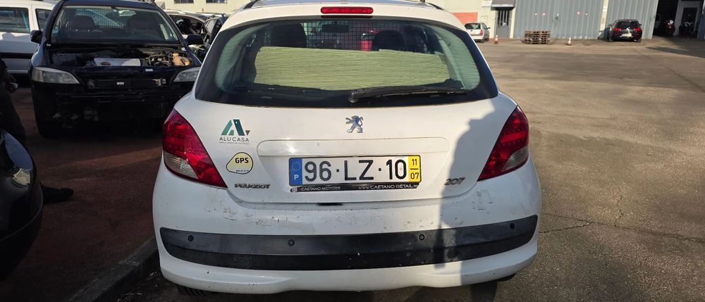 Peugeot 207 1.4Hdi de 2011 para peças