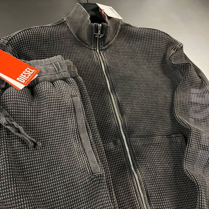 Чоловічий костюм Diesel / 5500 UAH