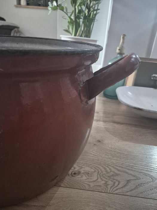 Stary duży sagan emaliowany średnica 40 cm