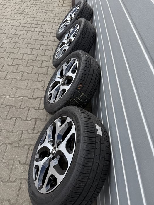 Koła letnie 17” Renault Captur 205/55/17 Goodyear