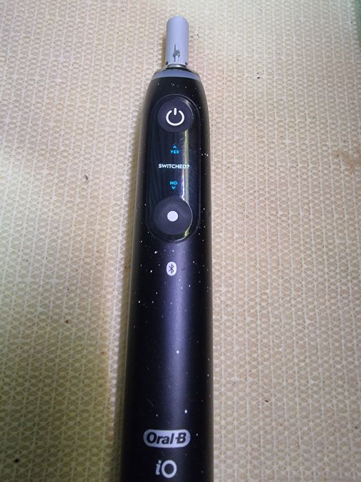 Szczoteczka magnetyczna Oral-B iO Series 10