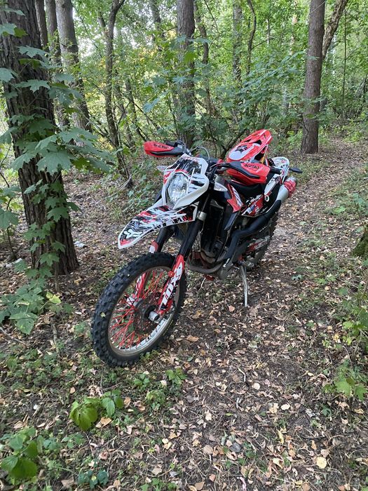 Ендуро мотоцикл SWM RS650R