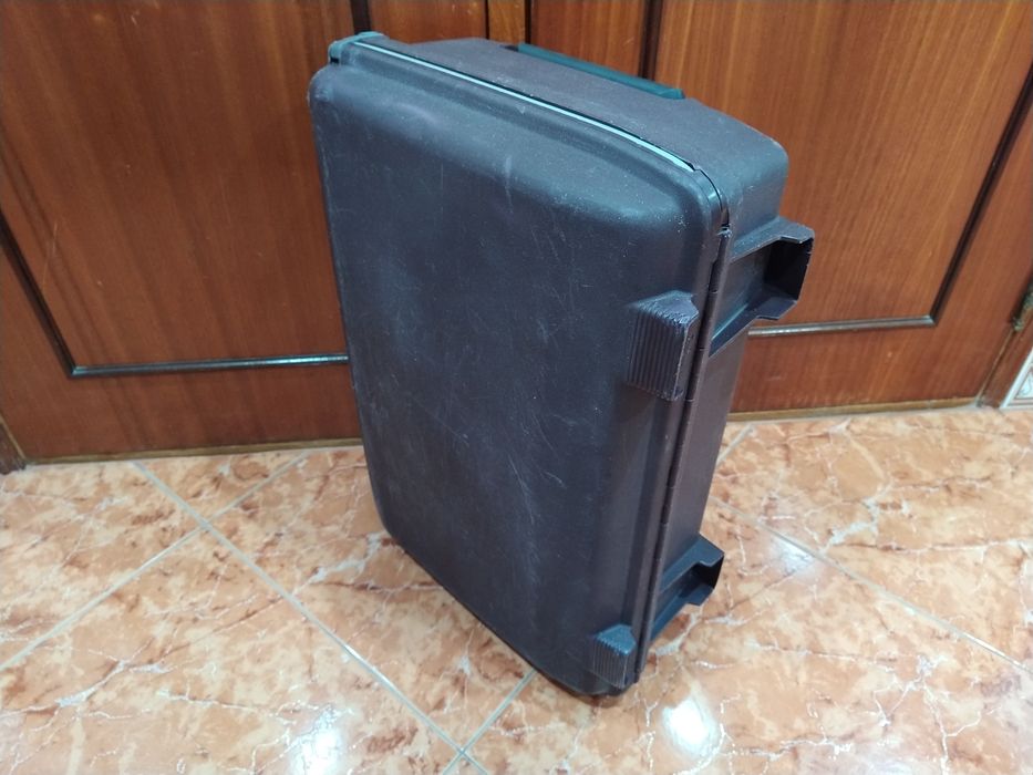 Mala de porão até 23 kg viagem ou ferramenta casa quarto apartamento