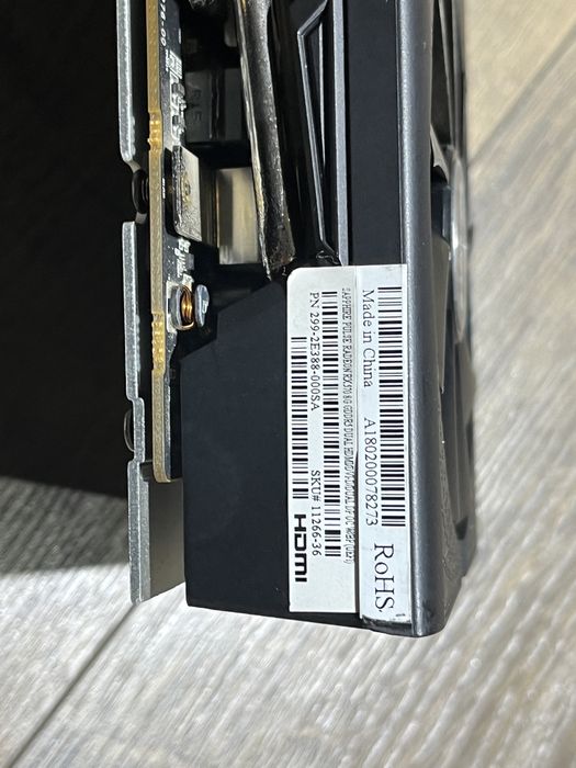 Sapphire Pulse Radeon RX 570 8G GDDR5 , Asus GeForce GTX 1070