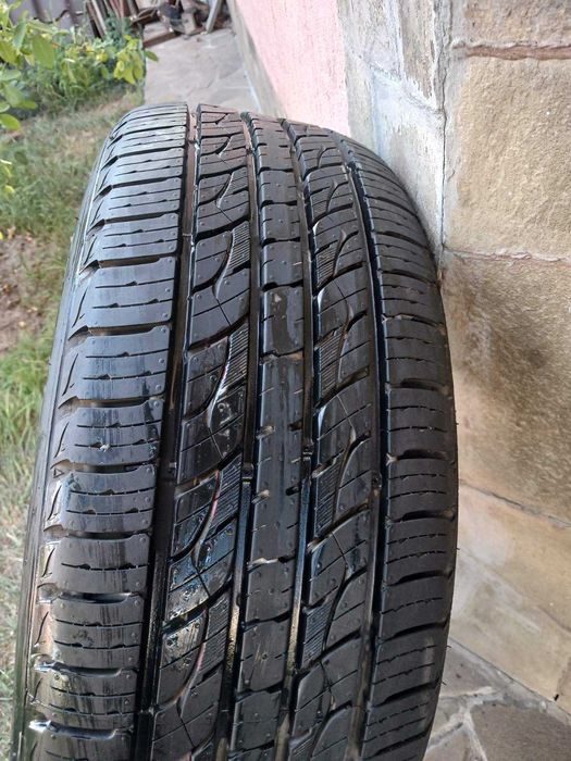Продам шини 235 55 R19 б/у
