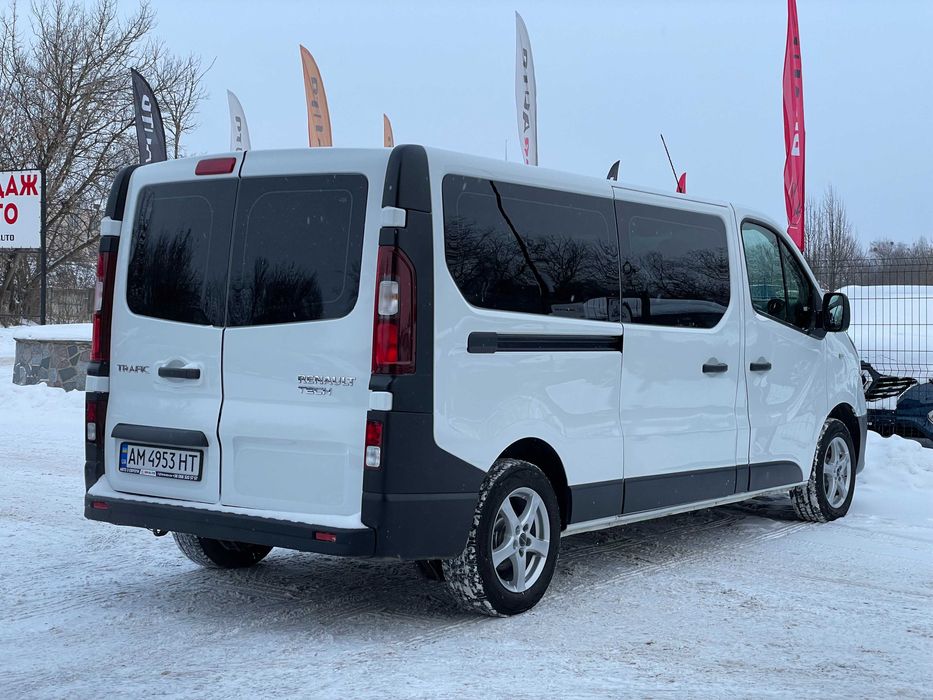 Renault Trafic 2019 9 місць