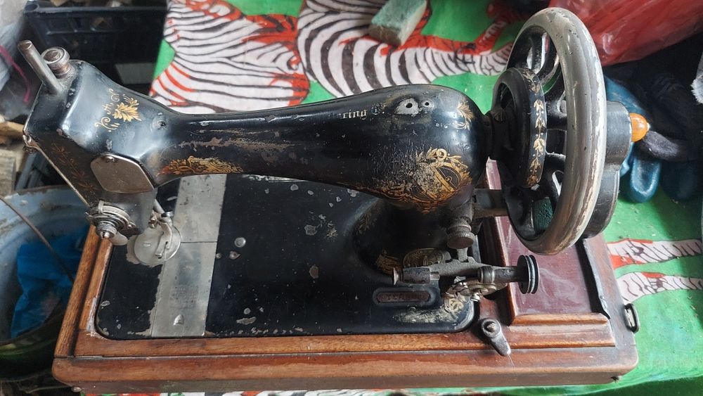 Швейна машинка Зінгер SINGER