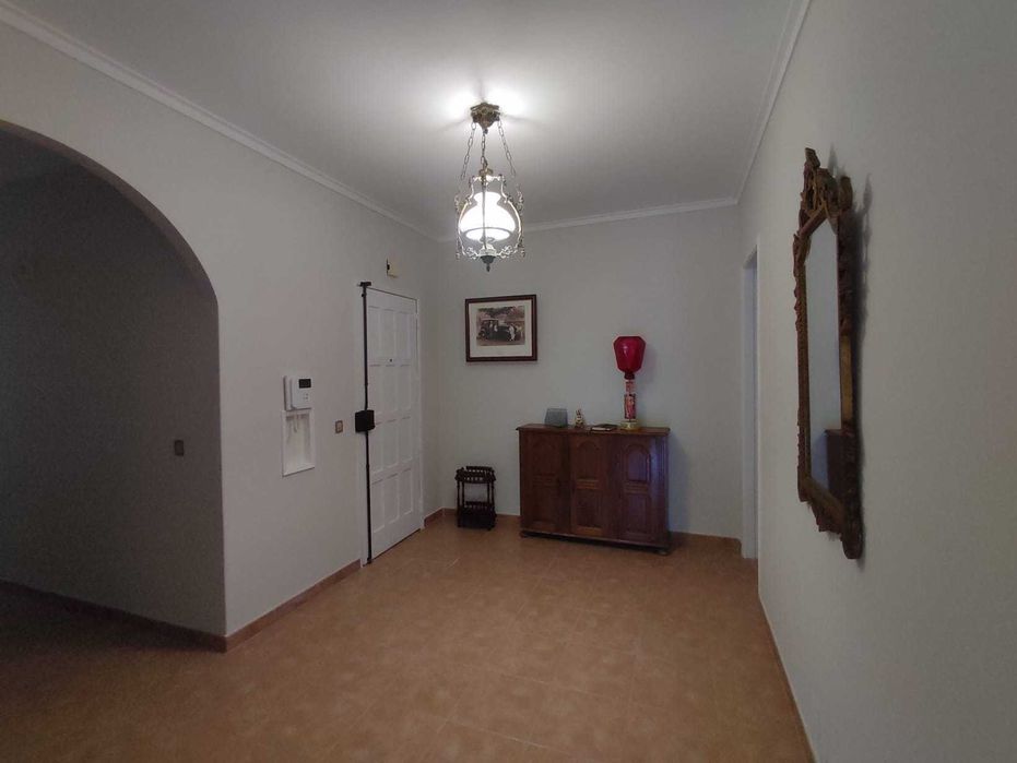 Quarto para arrendar em Massama