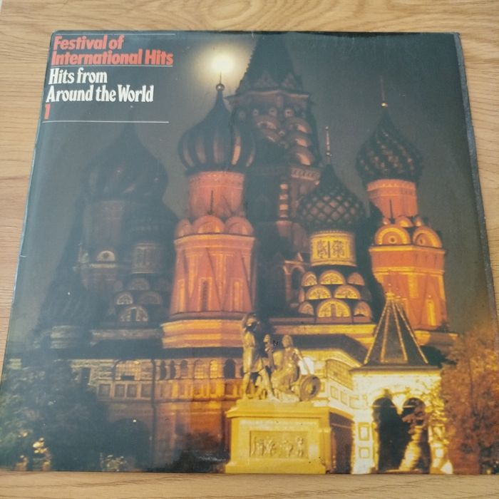 Festival of internacional hits - Hits from around the world 1