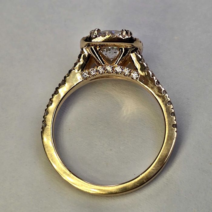 Pierścionek NATURALNY Diament 1.55 ct Łącznie 2.20 ct HRD 3x Excellent