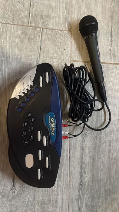 Conjunto karaoke + microfone