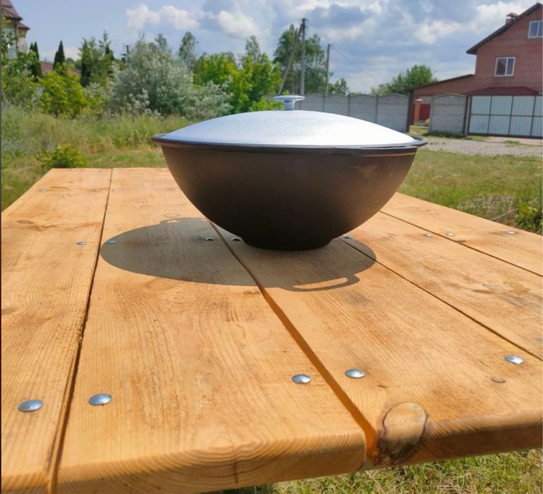 Казан з кришкою сковородою / чавунний казан з кришкою сковородою