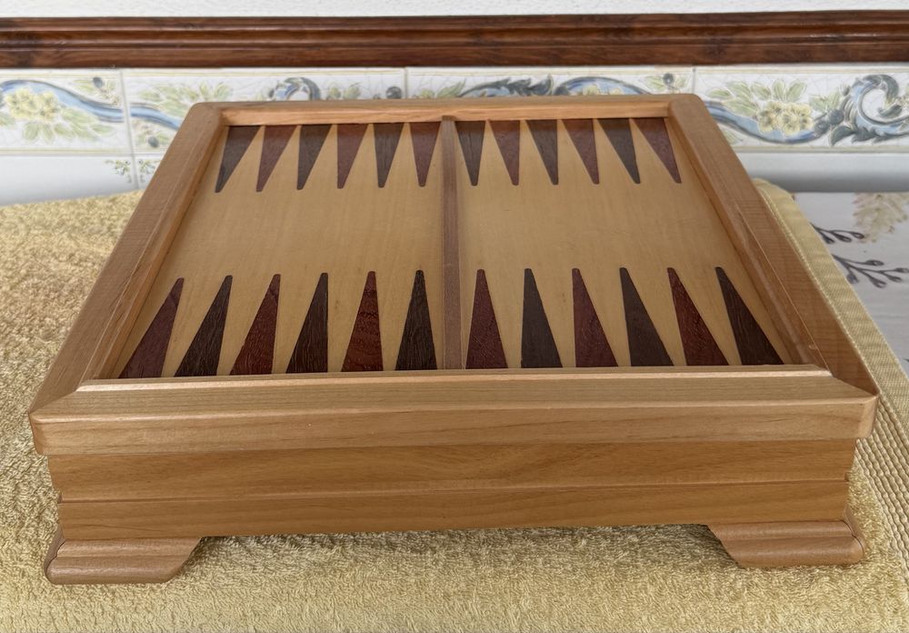 Tabuleiro multi-jogos