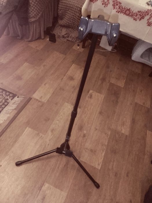 Гітарна стійка Soundking