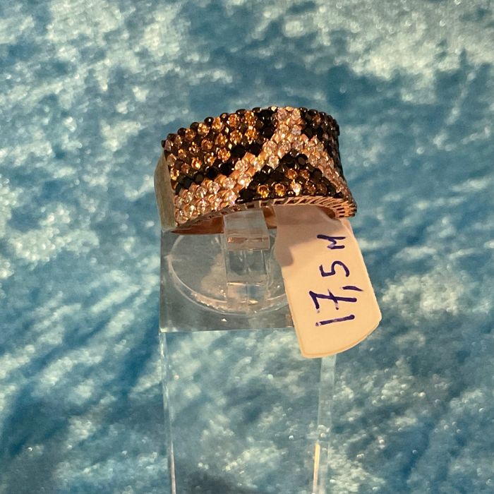 Anel prata banho ouro t,17,5 mm. Discrição abaixo