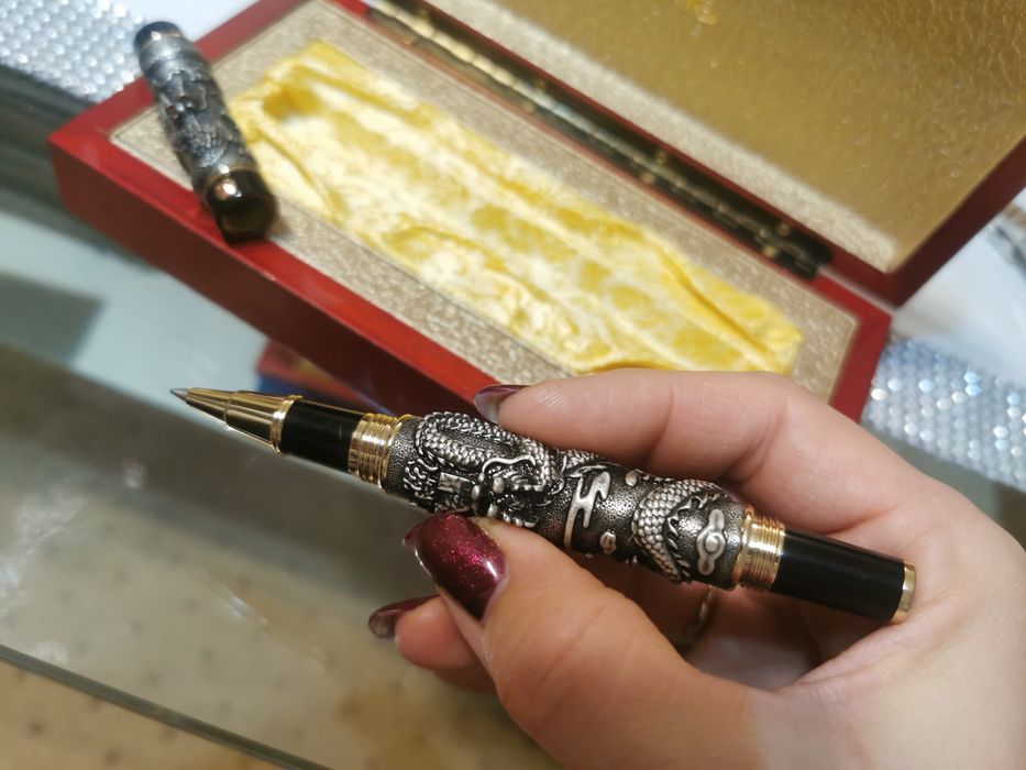 Pióra wzór chiński