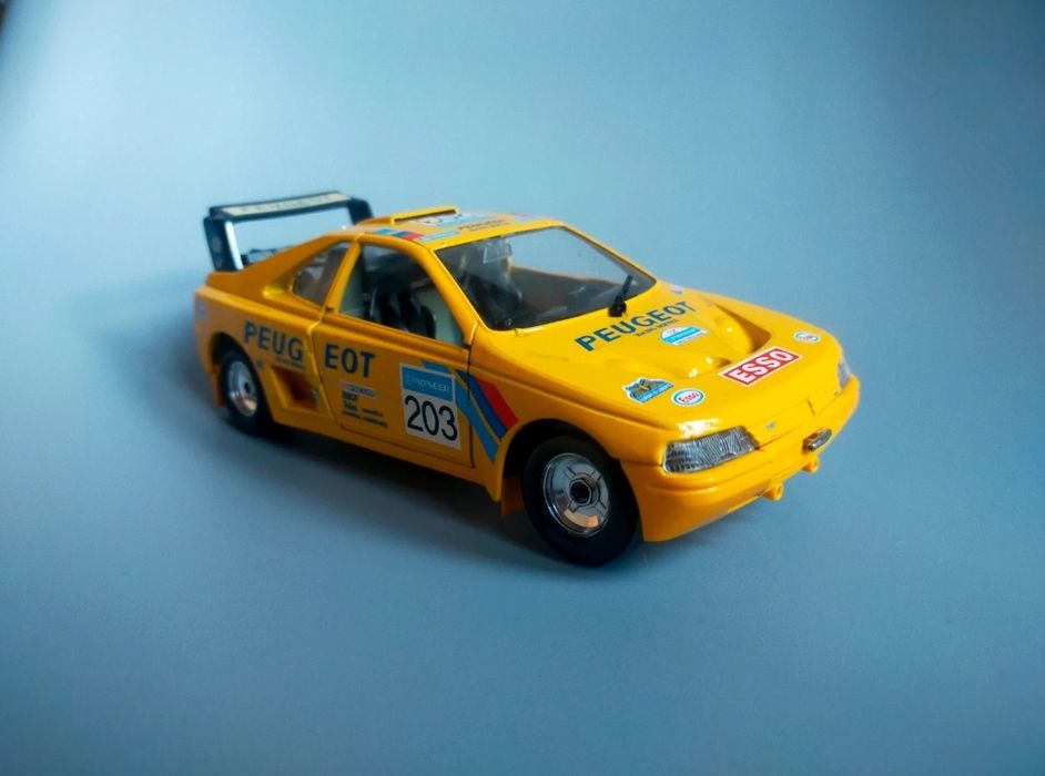 Bburago Burago Peugeot 405 Turbo 16 1:24