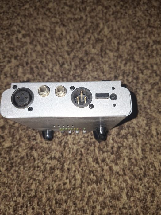 Pré-amplificador Valvulado Behringer Tube Ultragain MIC200 – Excelente Estado!