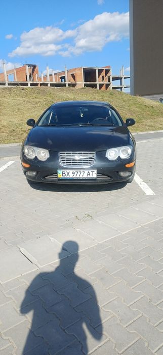 Продам крайслер 300м