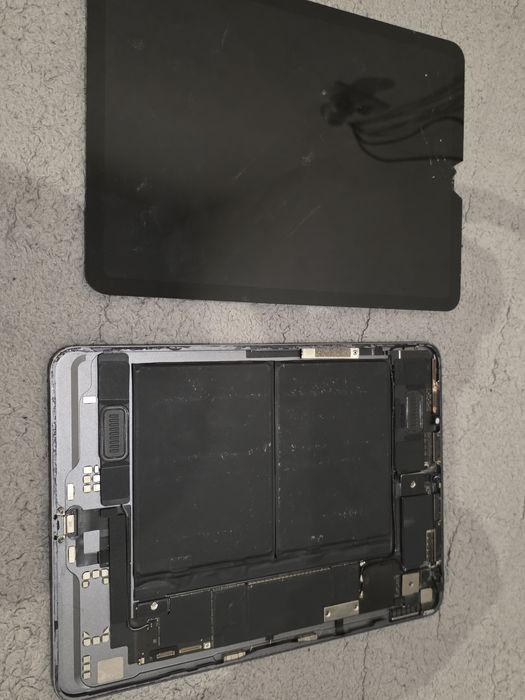 iPad Air 4 под ремонт