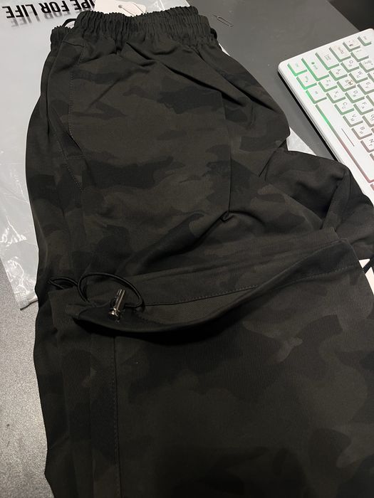 Широкі оверсайз камуфляжні чоловічі штани карго baggy