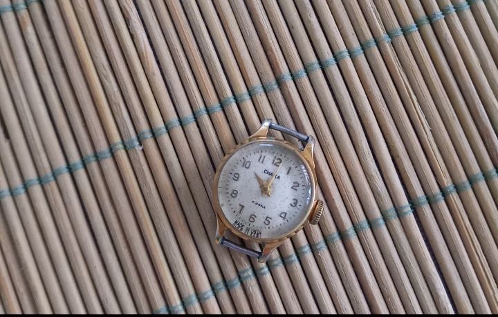 Продам часики Чайка, 17 камней ,