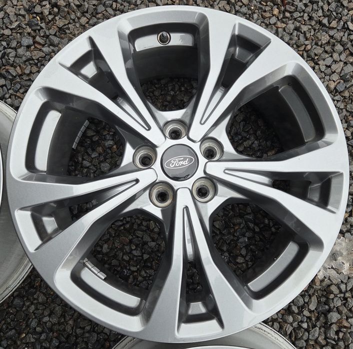 5 108 R18 Ford Kuga Escape Egje Fusion Mondeo Focus