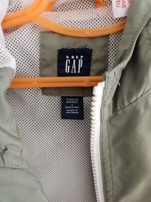 Ветровочка для мальчика GAP(2года)