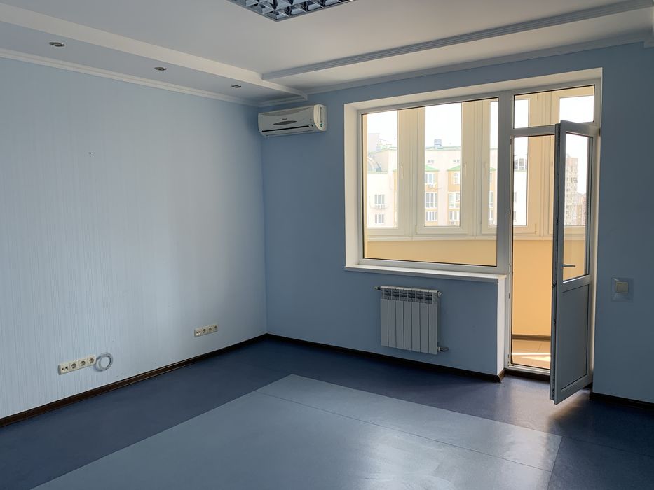 Дніпровська наб, 19А, 85м.кв. офіс (ж.ф.).