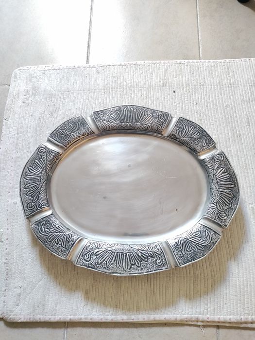 Prato em estanho