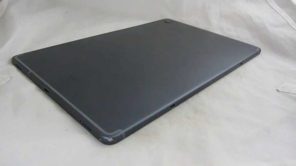 Планшет Samsung Galaxy Tab S5e 10.5 (2019) Wi-Fi 64GB Black SM-T720