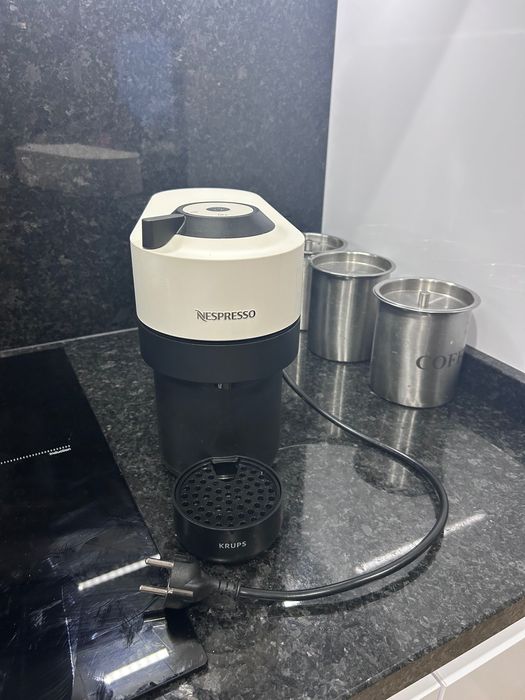 máquina de café nespresso nova