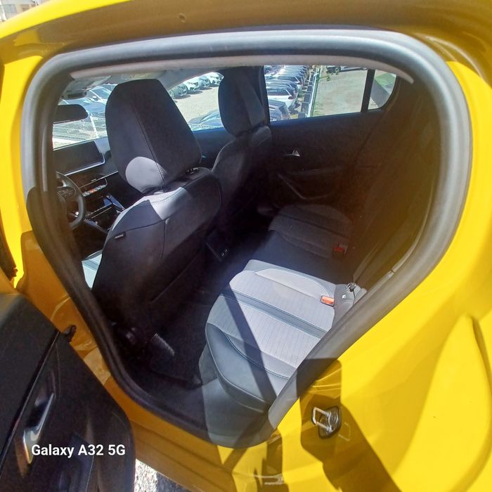 Automóveis Peugeot e-208:=250€/semana   para  TVDE