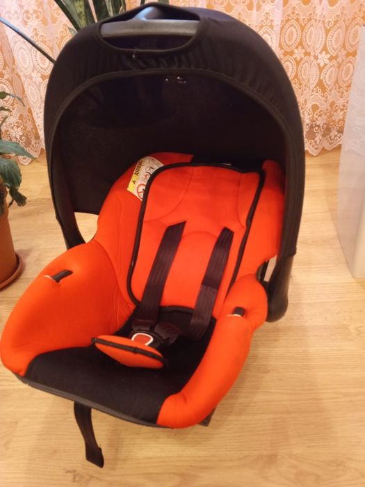 Продам дитяче автомобільне кріселко
